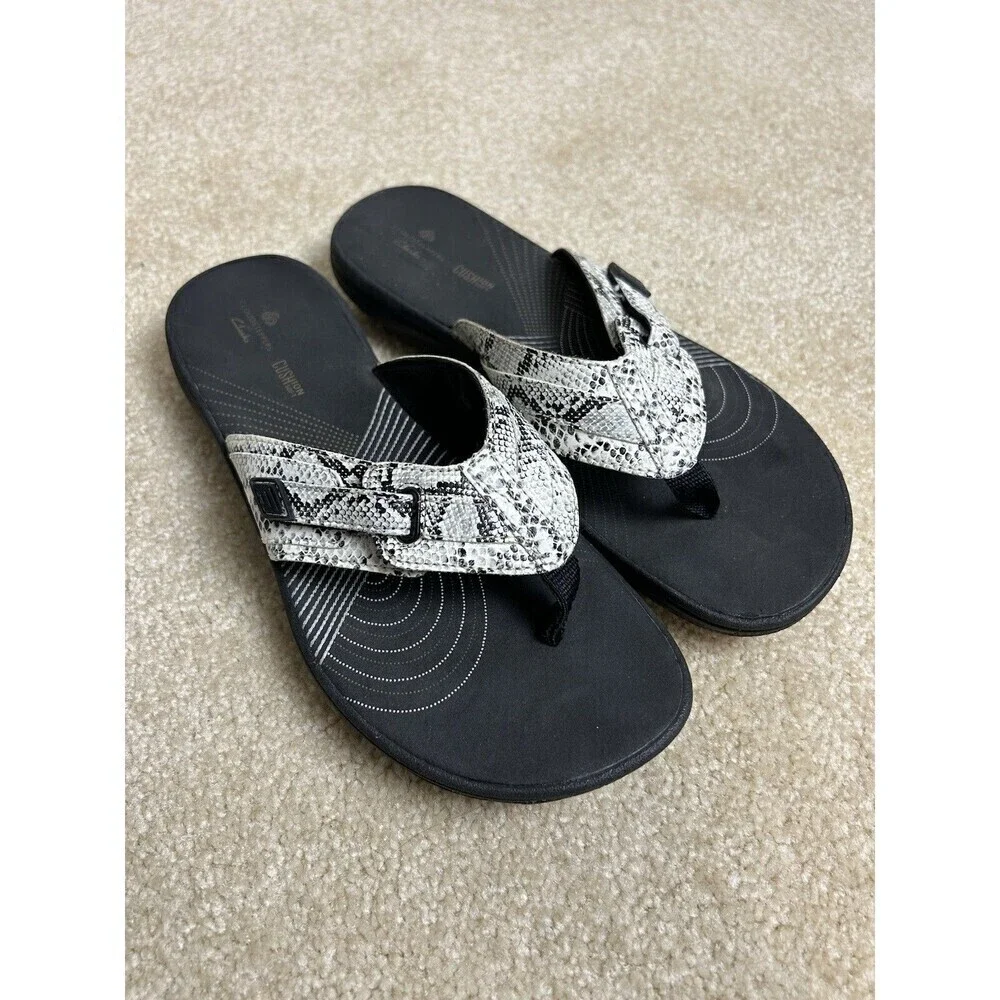 CLARK’S Cloudsteppers Breeze Sea Women's Lightweight Adjustable Thong Sandals 7